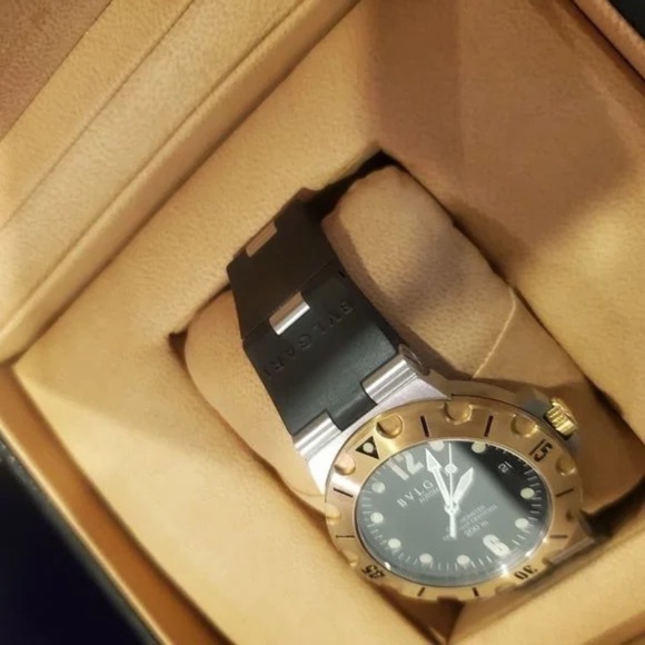 💋 Blvgari DIAGONO SCUBA NEW 18k Watch - Picture 14 of 14